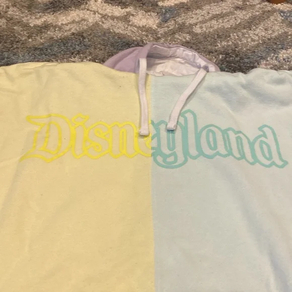 Disneyland pastel hoodie - Picture 2 of 5